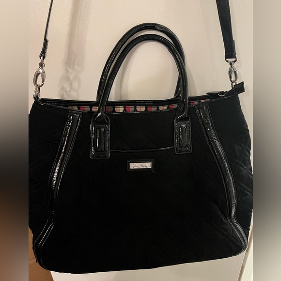 Vera Bradley Handbags - ⭐️ Vera Bradley black quilted tote with handles and long strap EUC